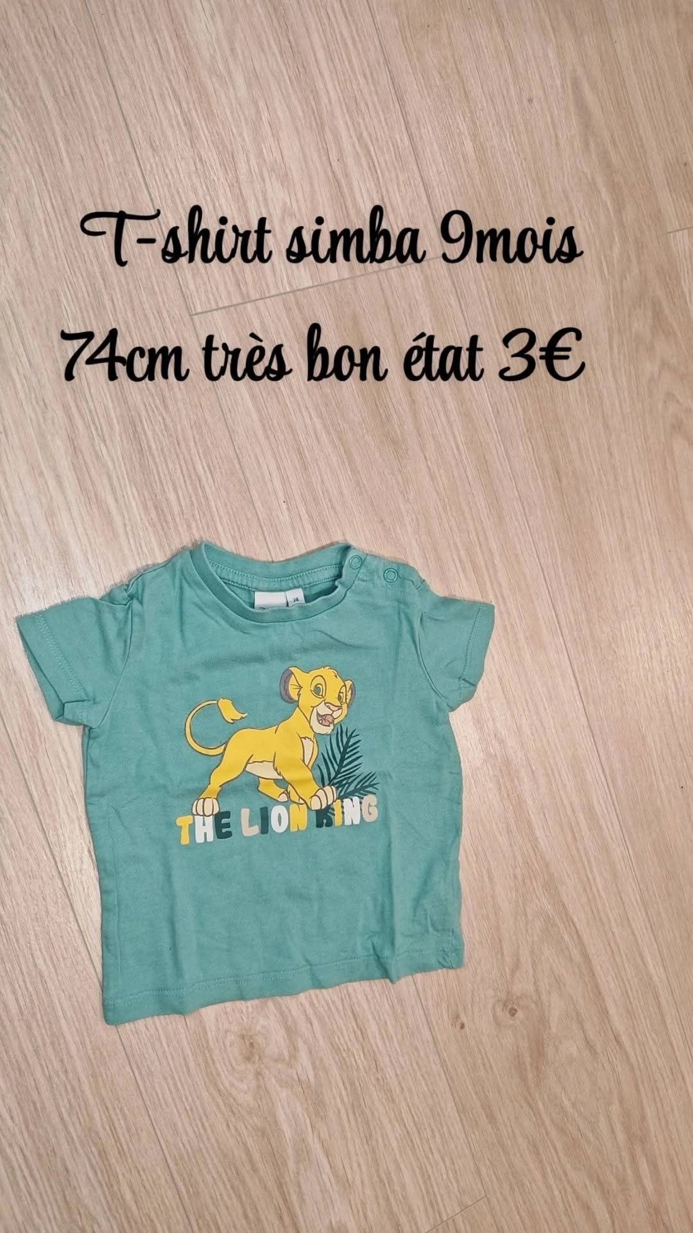 T-shirt simba 9mois 🌹